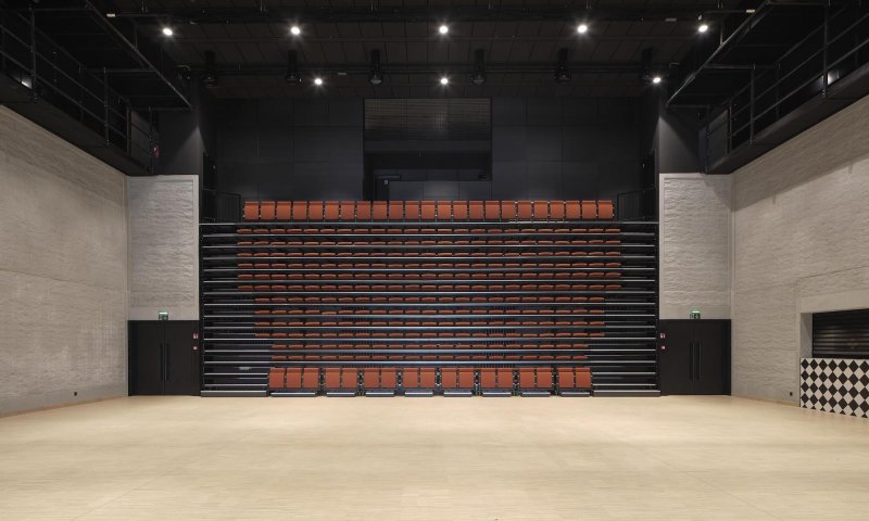 Folded tribune for theatre